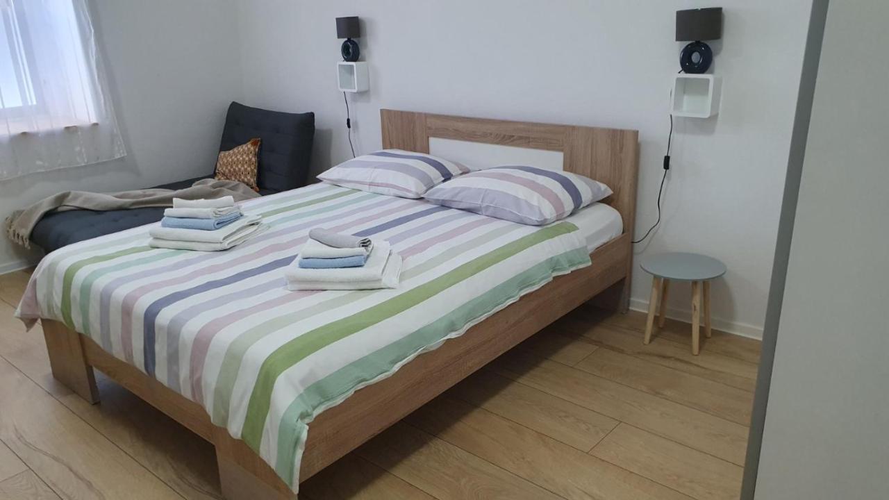 Apartments Vera Барбарига Екстериор снимка