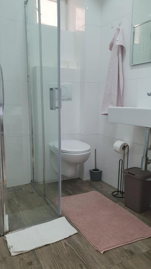 Apartments Vera Барбарига Екстериор снимка